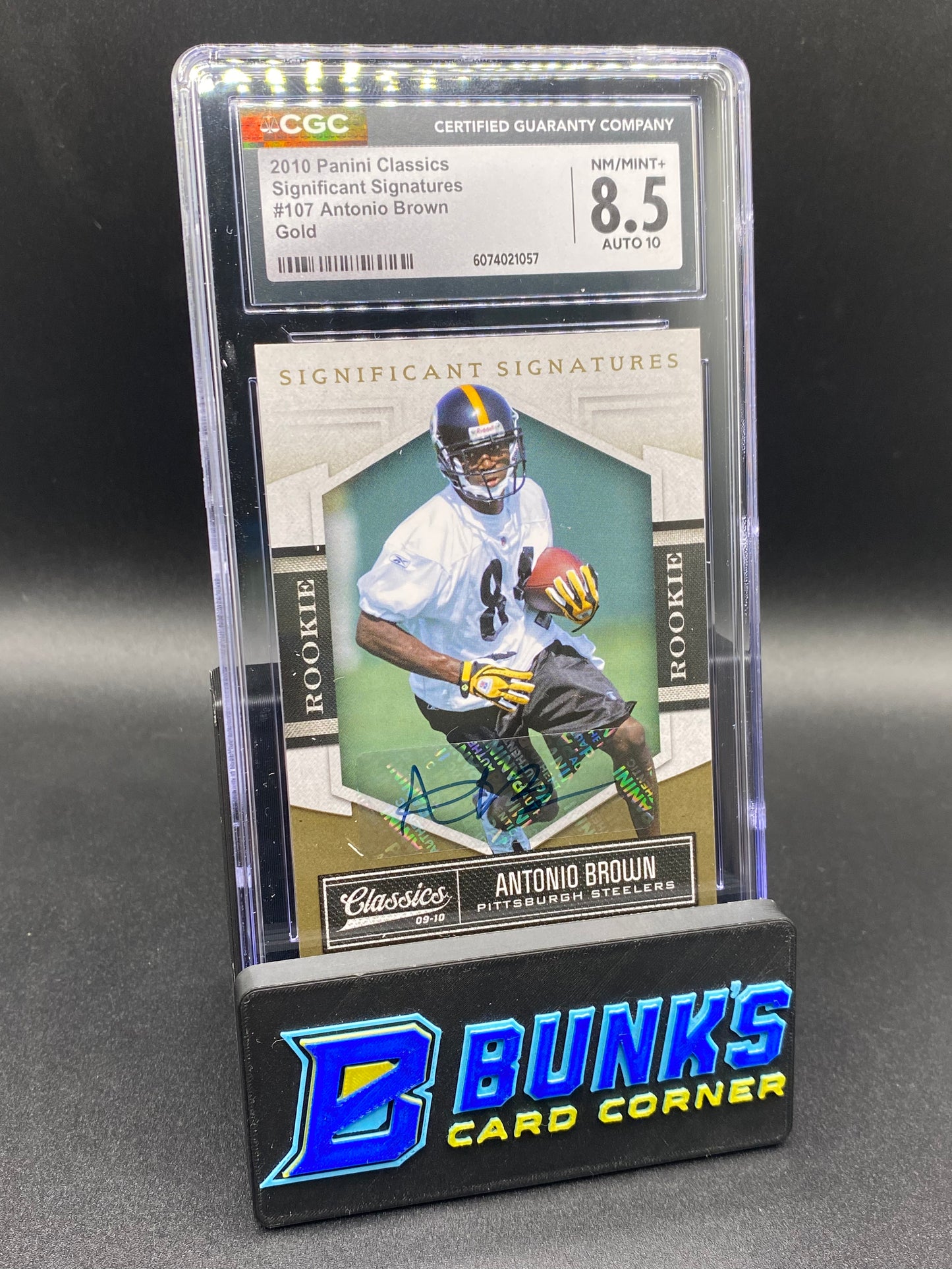 2010 Antonio Brown Gold Sig 181/499 CGC 8.5/10