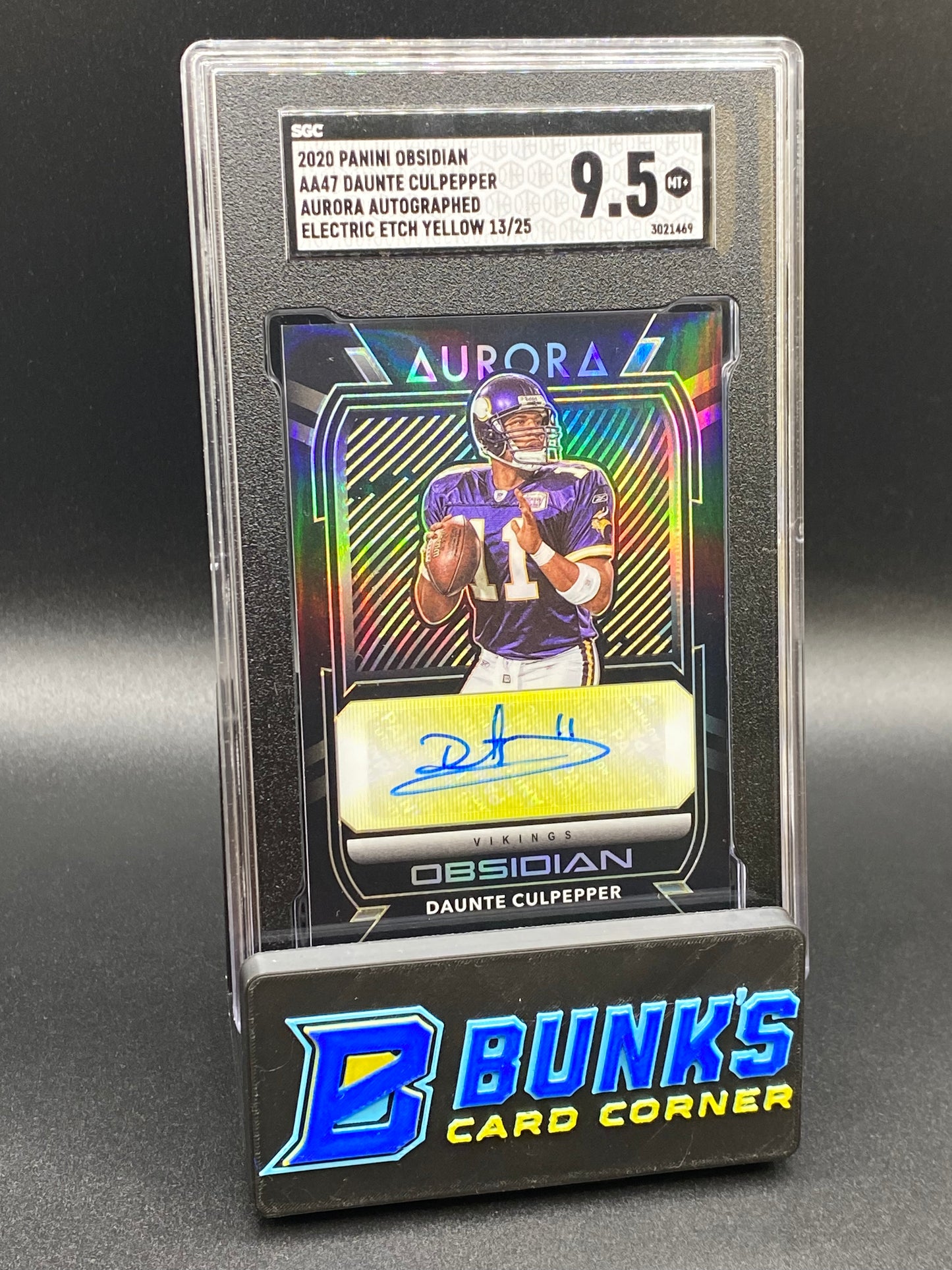 2020 Daunte Culpepper Aurora Auto. Electric Etch Yellow SGC 9.5 (Box B53)