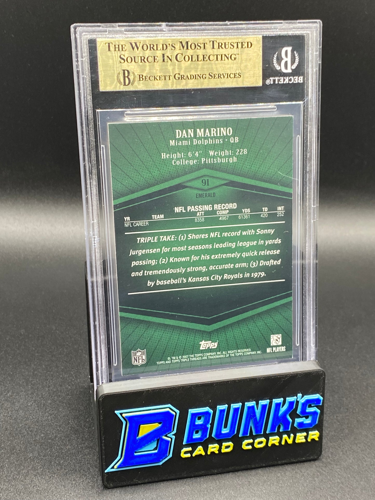 2007 Dan Marino SP HOF Beckett 9.5 (Box B56)
