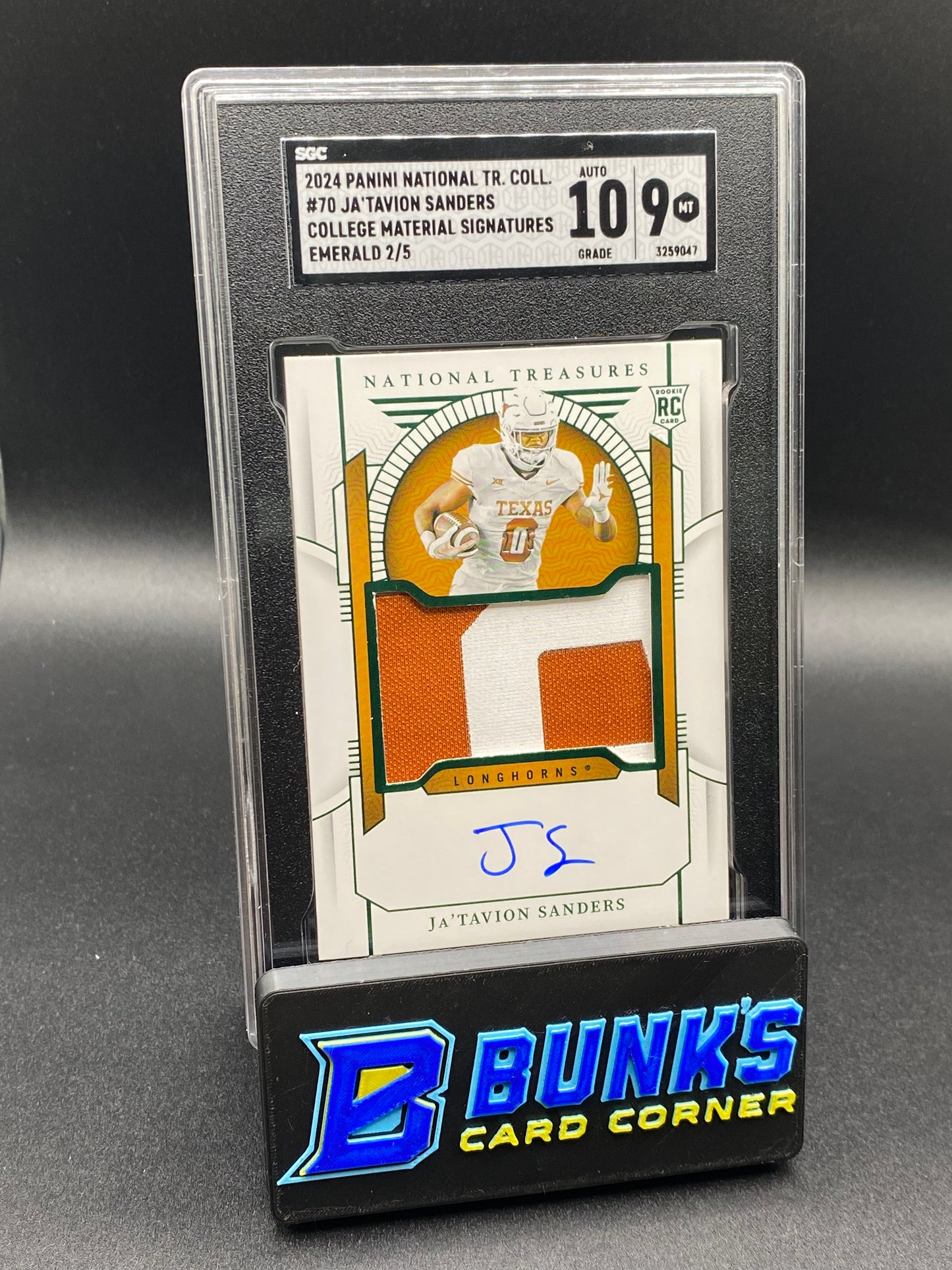 2024 Ja'Tavion Sanders College Material Sig. Emerald RC RPA SGC 10/9 (Box A10)