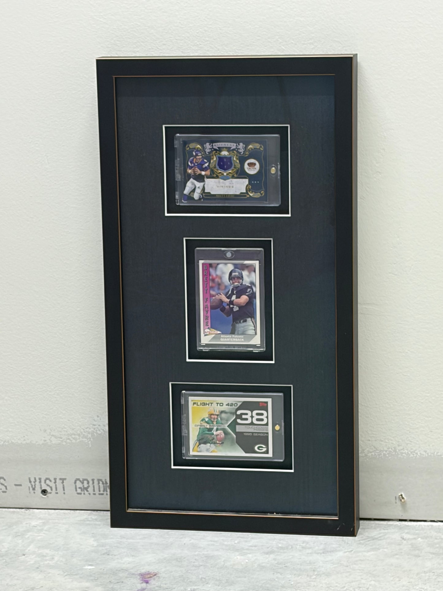 Brett Favre 3x Card Collection "Vikings" "Falcons RC" "Packers Autograph" Frame 11x20