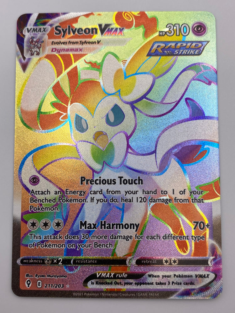 Sylveon Vmax Rainbow Rare Evolving Skies NM