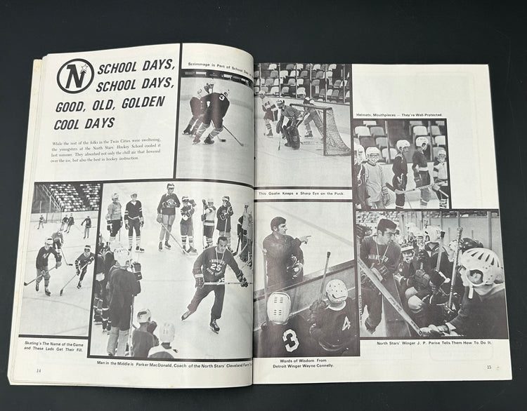 Magazine 1971 Flyers Vs Toronto