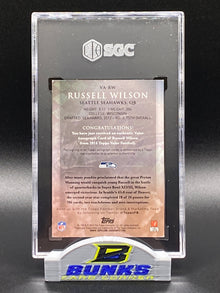 2014 Russell Wilson AUTOGRAPHED 15/25 (Box B4)