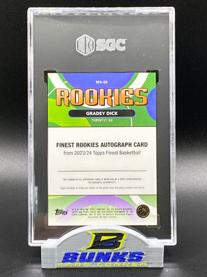 2023-24 Gradey Dick AUTOGRAPHED Gold Refractor 39/50 (Box B6)