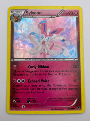 Sylveon Cracked Ice Holo Furious Fists NM-LP
