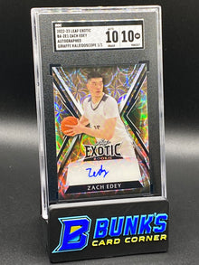 2022 Zach Edey Autographed Giraffe Kaleidoscope 1/1 SGC 10/10 (Box 25)