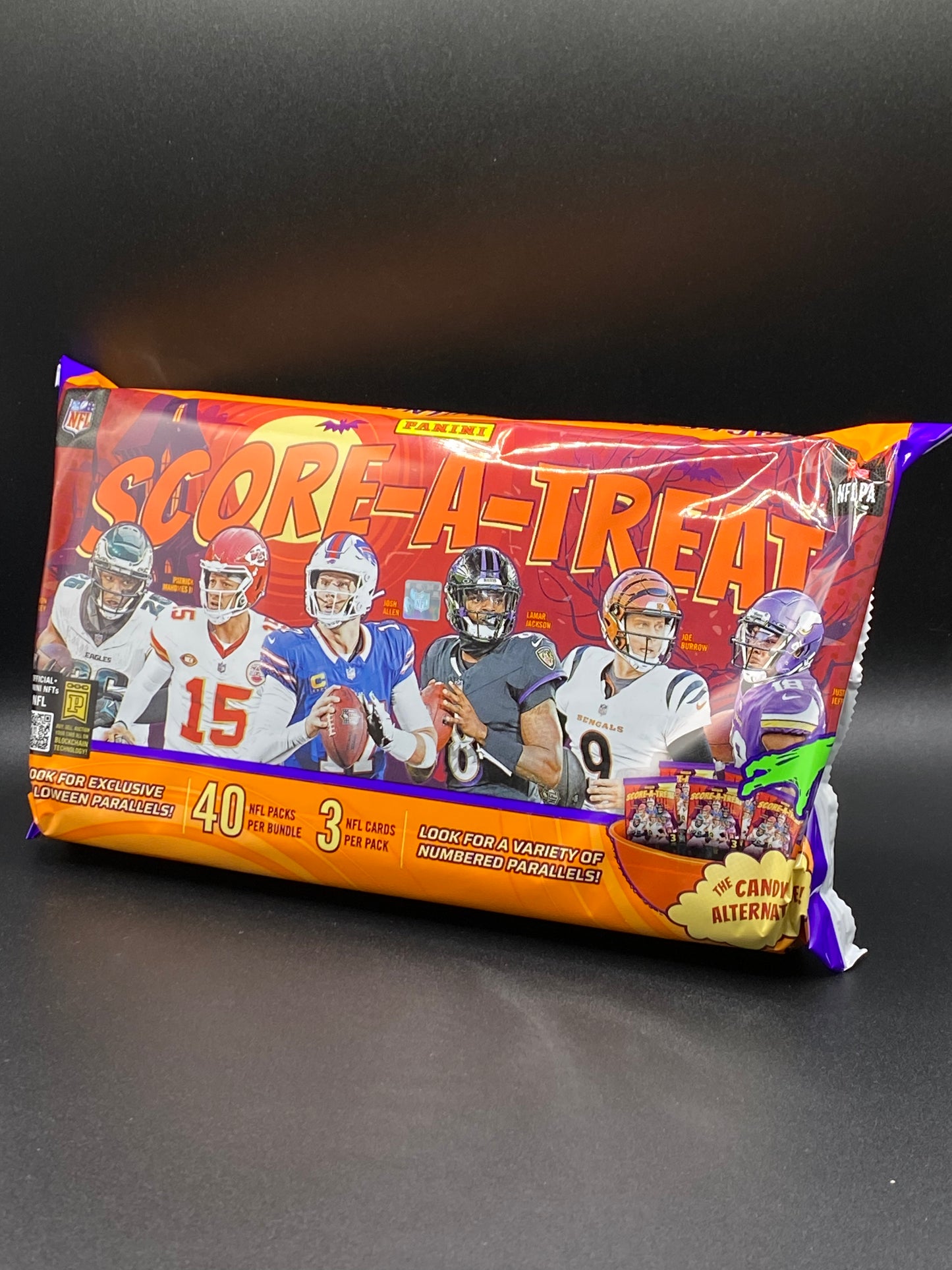 2025 Panini Score-A-Treat Halloween Football Trading Cards