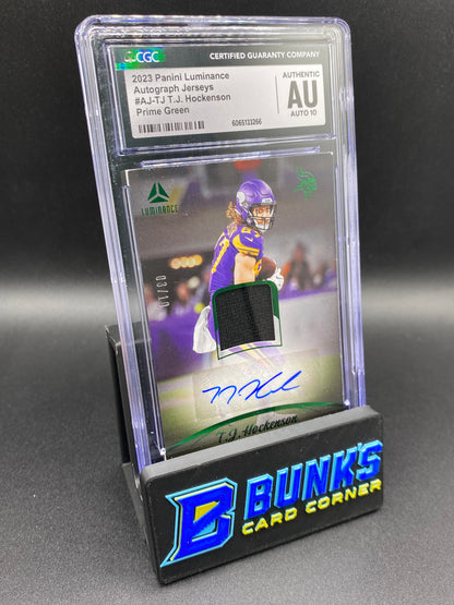 T.J. Hockenson Prime Green Auto Patch CGC Auto 10 3/10