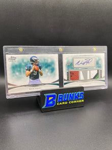 Nick Foles 2/5 Booklet