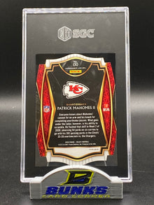 2020 Patrick Mahomes II Purple Die-Cut Prizm (Box 19)