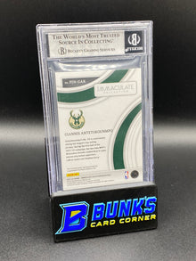 2021-22 Giannis Antetokounmpo Jersey Game Worn Bechett 9