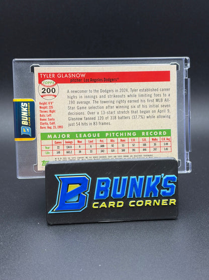 2025 Tyler Glasnow Topps Chrome Platinum Black Vibrations Refractor 1/10