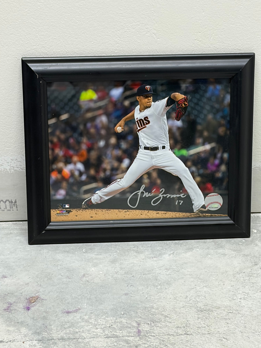 Jose Berrios Auto Frame 10x12