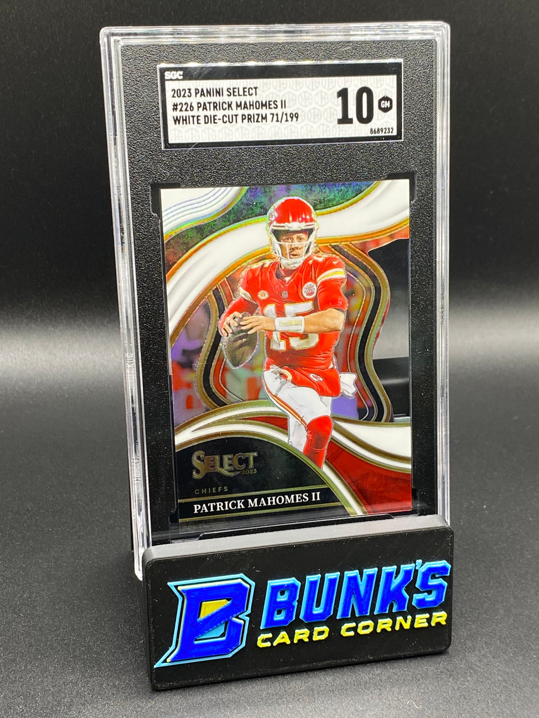 2023 Patrick MaHomes II White Die-Cut Prizm 71/199 SGC 10
