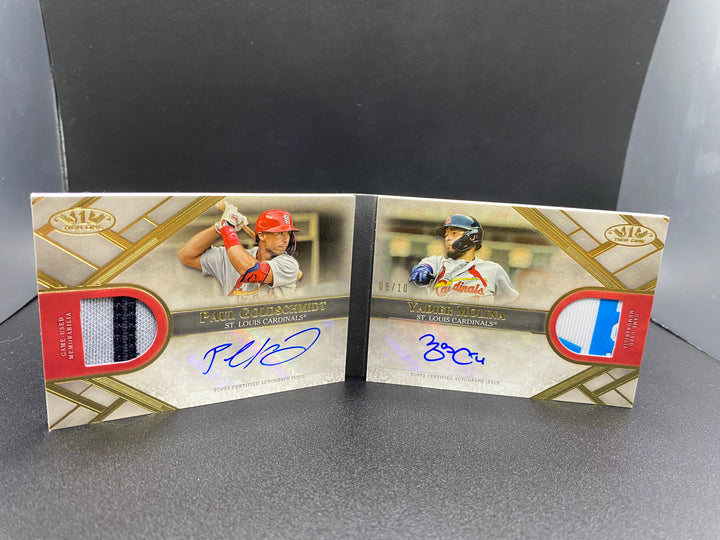 2021 Paul Goldschmidt & Yadier Molina Booklet Auto. Memorabilia SP