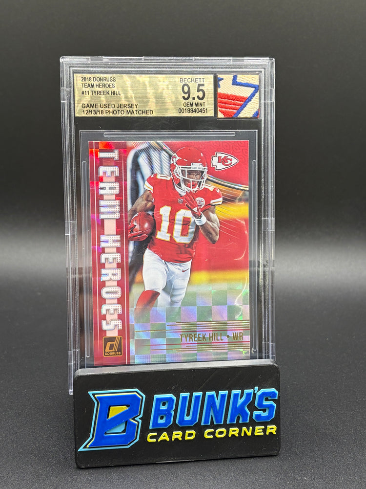 2018 Tyreek Hill Team Heroes Beckett 9.5