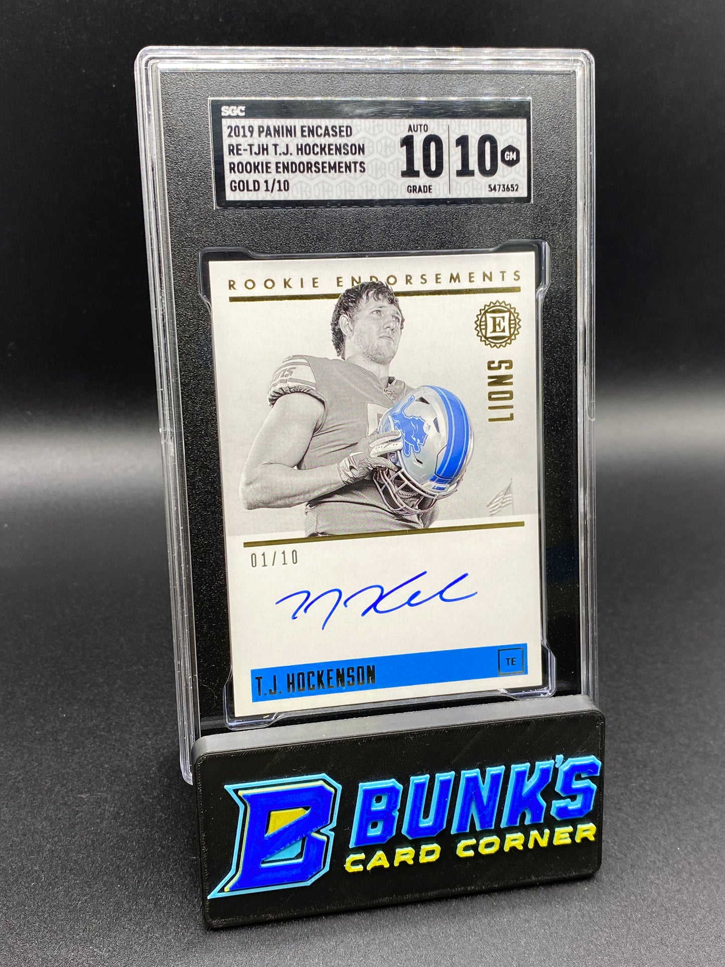 2019 T.J. Hockenson Rookie Endorsements Gold 1/10 SGC 10/10