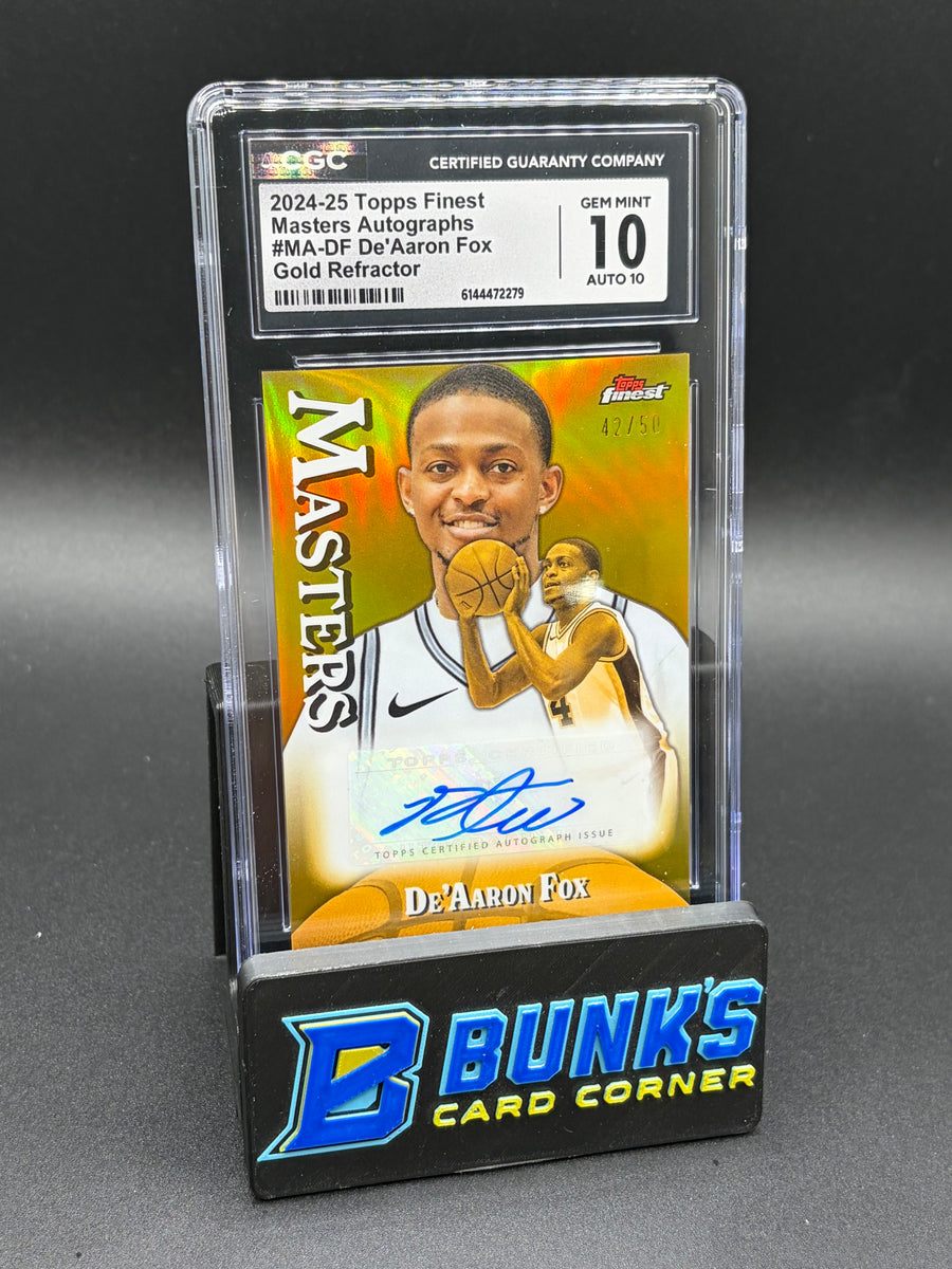 2024-25 De'Aaron Fox Gold Refractor Masters Auto CGC 10 Auto 10 42/50