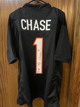 Ja'marr Chase Autographed Jersey 🔥 🐅🐅🔥