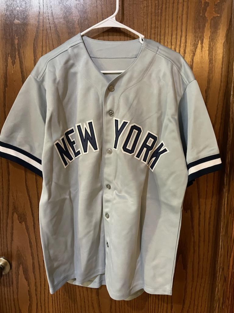 Wade Boggs Autographed Yankees Jersey